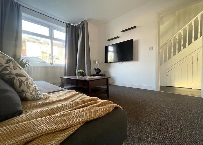 Vakantiehuis Spacious And Modern In Woodhouse - Sleeps 10 Leeds (West Yorkshire)
