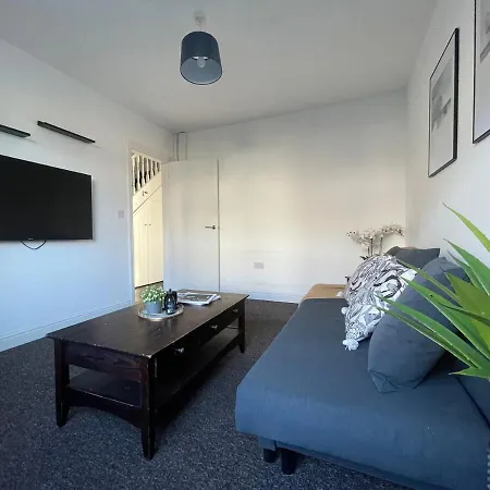 Feriehus Spacious And Modern In Woodhouse - Sleeps 10 Leeds (West Yorkshire)